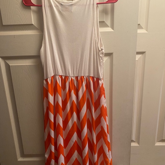 Dress - Picture 1 of 2